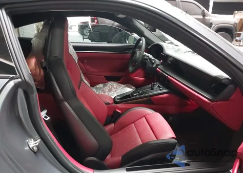 2025 Porsche 911 Carrera 4 Gts/Carrera Gts z USA, uszkodzony, nr VIN WP0AB2A90SS225369